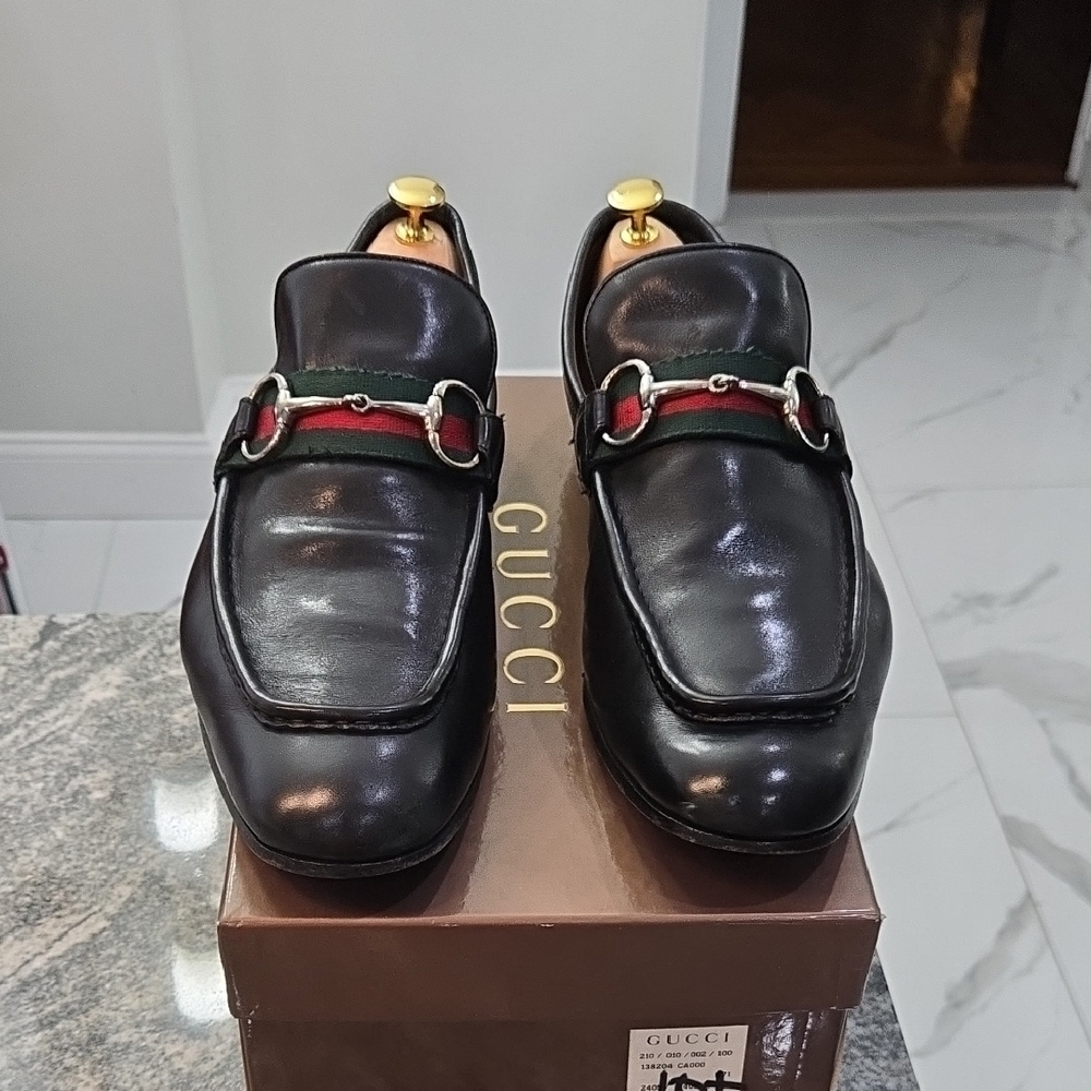 Gucci Men's Leather Loafers with Red and Green Accents